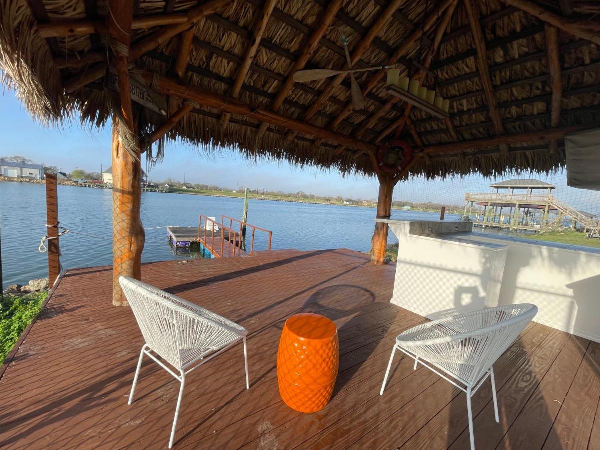 Luxury Waterfront Home Family And Pet Friendly Near Surfside Beach 11 Mins Freeport Exterior foto