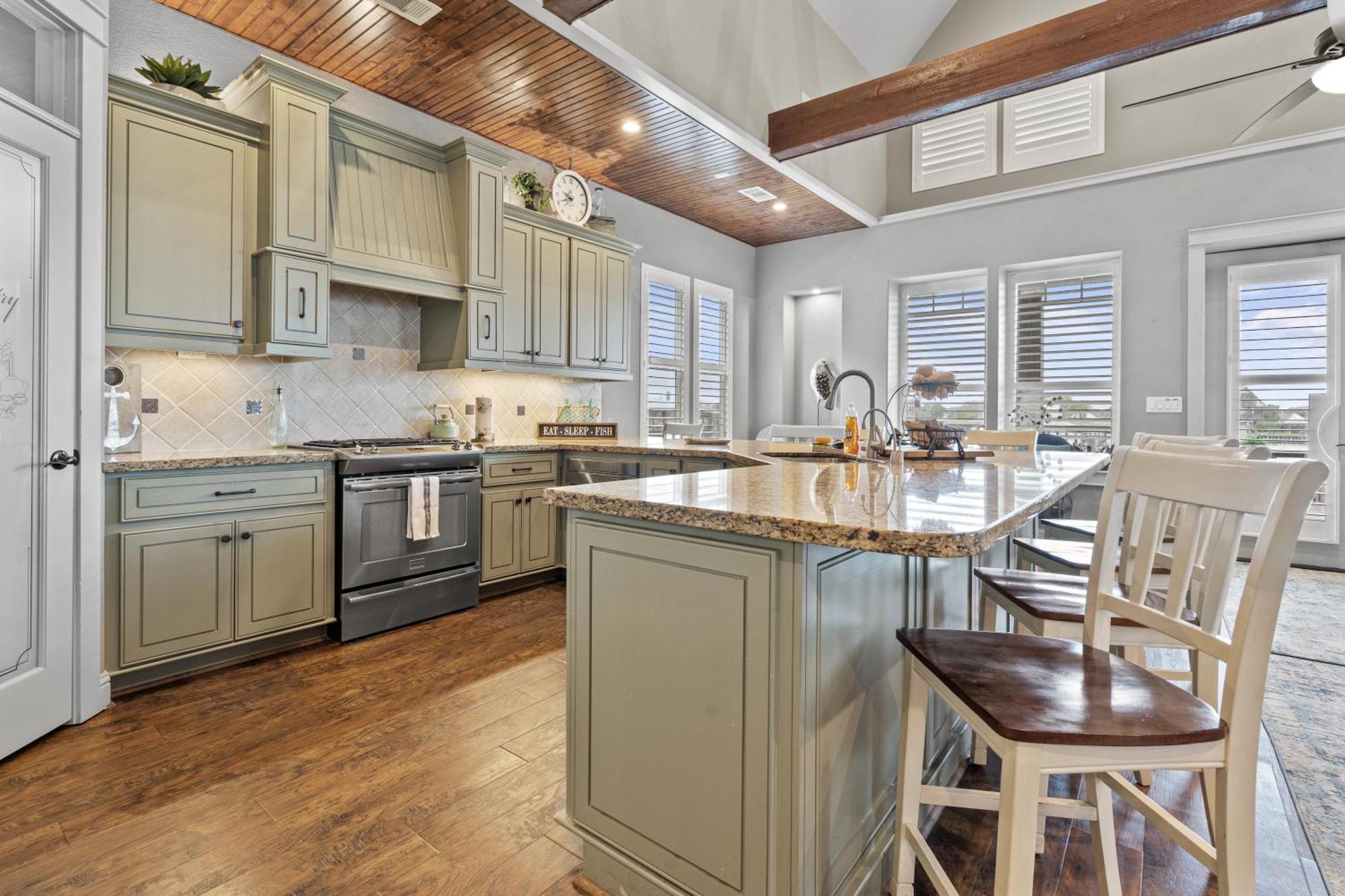 Luxury Waterfront Home Family And Pet Friendly Near Surfside Beach 11 Mins Freeport Exterior foto