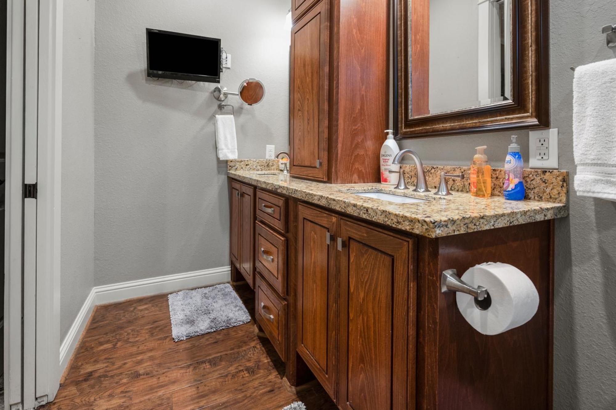 Luxury Waterfront Home Family And Pet Friendly Near Surfside Beach 11 Mins Freeport Exterior foto